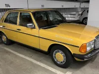 Gebraucht Mercedes 230 109 PS (80 kW) 1977 Gold Limousine
