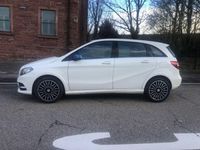 Gebraucht Mercedes B250e 131 kW (179 PS) 2016 Weiß Van / Kleinbus