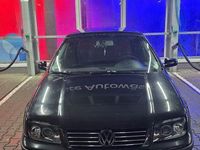 Gebraucht VW Bora Basis 116 PS (85 kW) 2003 Schwarz Limousine
