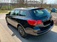Gebraucht Opel Astra 116 PS (85 kW) 2010 Schwarz Kombi