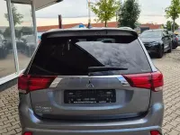Gebraucht Mitsubishi Outlander P-HEV Basis 135 PS (99 kW) 2021 Grau SUV