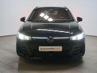 Gebraucht VW Passat R-line 150 PS (110 kW) 2024 Grenadillschwarz Kombi