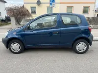 Gebraucht Toyota Yaris 65 PS (47 kW) 2002 Blau Kleinwagen