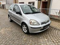 Gebraucht Toyota Yaris Sol 68 PS (50 kW) 2000 Silber Limousine