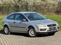 Gebraucht Ford Focus Ambiente 101 PS (74 kW) 2005 Silber