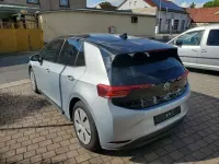 Gebraucht VW ID.3 Pure 110 kW (150 PS) 2022 Scale silver metallic (metallic) Kleinwagen