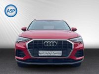 Gebraucht Audi Q3 Ambiente 150 PS (110 kW) 2022 Rot (tangorot metallic) SUV