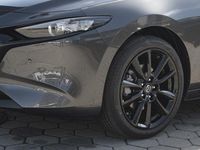 Neu Mazda 3 Homura-Line 140 PS (102 kW) 2025 Grau Limousine