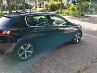 Gebraucht Peugeot 308 Allure 131 PS (96 kW) 2015 Grau Limousine