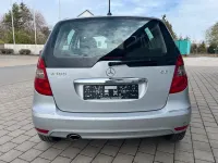 Gebraucht Mercedes A180 Elegance 109 PS (80 kW) 2011 Silber Limousine