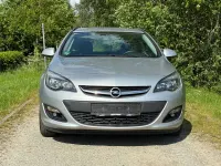 Gebraucht Opel Astra 110 PS (80 kW) 2015 Argonsilber/sovereign/switchbl Kombi