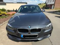 Gebraucht BMW 318 143 PS (105 kW) 2013 Grau Limousine