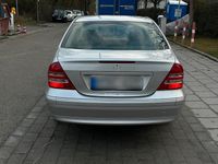 Gebraucht Mercedes C180 Elegance 129 PS (94 kW) 2001 Silber Limousine