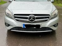 gebraucht Mercedes A180 Benzin Automatik SHZ Bluetooth