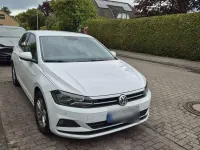 Gebraucht VW Polo Comfortline 75 PS (55 kW) 2018 Weiß Kleinwagen