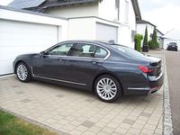 Gebraucht BMW 740 Performance 320 PS (235 kW) 2019 Grau Limousine