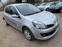 Używany Renault Clio III Authentique 65 KM (47 kW) 2007 Sedan/Limuzyna