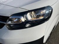 Gebraucht Opel Vivaro Edition 177 PS (130 kW) 2021 Jade weiß (uni) Van / Kleinbus