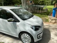 Second-hand VW up! Edition 75 CP (55 kW) 2011 Alb Hatchback