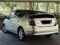 Gebraucht Toyota Prius 113 PS (83 kW) 2005 Silber Kleinwagen