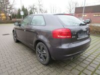 gebraucht Audi A3 1.6 TDI **2.Hand*Parkhilfe VuH*Sitzhz*