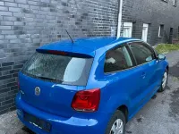 Gebraucht VW Polo 60 PS (44 kW) 2013 Blau Kleinwagen