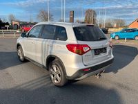 Gebraucht Suzuki Vitara Active 120 PS (88 kW) 2015 Grau SUV