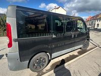 Gebraucht Opel Vivaro 114 PS (83 kW) 2012 Schwarz Van / Kleinbus