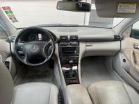 Gebraucht Mercedes 180 2004 Blau Limousine