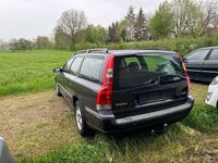 Gebraucht Volvo V70 140 PS (102 kW) 2001 Schwarz Kombi