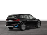 Gebraucht BMW iX1 225 kW (306 PS) 2023 Schwarz SUV