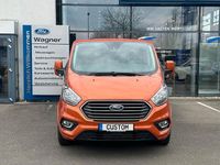 Gebraucht Ford Tourneo Titanium 131 PS (96 kW) 2024 Orange Van / Kleinbus