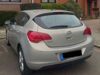 Gebraucht Opel Astra Edition 116 PS (85 kW) 2010 Grau Limousine