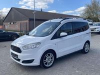Gebraucht Ford Tourneo Titanium 101 PS (74 kW) 2017 Frost weiss Kombi