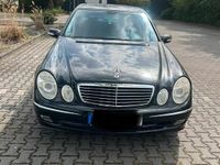 Gebraucht Mercedes E200 163 PS (119 kW) 2004 Schwarz Limousine