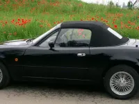Używany Mazda MX5 90 KM (66 kW) 1995 Czarny Kabriolet