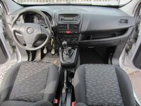 Gebraucht Opel Combo 105 PS (77 kW) 2013 Silber Van / Kleinbus