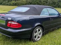 Gebraucht Mercedes CLK320 218 PS (160 kW) 2004 Blau Cabrio