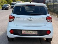 Gebraucht Hyundai i10 Passion 67 PS (49 kW) 2018 Weiß Kleinwagen