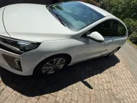 Gebraucht Hyundai Ioniq Premium 141 PS (103 kW) 2016 Weiß Kleinwagen