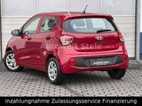 Gebraucht Hyundai i10 Select 67 PS (49 kW) 2019 Rot Kleinwagen