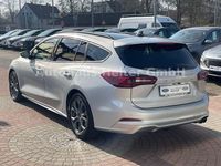 Gebraucht Ford Focus ST-Line X 155 PS (114 kW) 2024 Silber Kombi