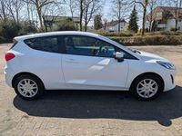 Gebraucht Ford Fiesta Trend 86 PS (63 kW) 2018 Weiß Limousine