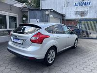 Gebraucht Ford Focus Titanium 125 PS (91 kW) 2012 Silber Limousine