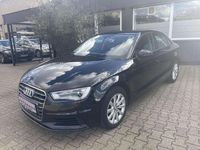 Gebraucht Audi A3 Attraction 110 PS (80 kW) 2015 Mythosschwarz metallic Limousine