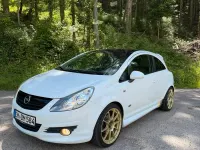 Używany Opel Corsa OPC 90 KM (66 kW) 2010 Biały Hatchback