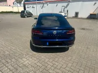 Gebraucht VW Arteon R-line 190 PS (139 kW) 2018 Blau Kleinwagen
