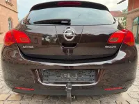 Gebraucht Opel Astra Design Edition 131 PS (96 kW) 2011 Braun Limousine