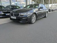 Gebraucht BMW 520 M Sport 190 PS (139 kW) 2022 Grau Limousine