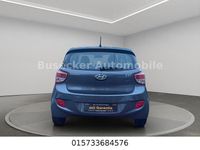 Gebraucht Hyundai i10 Edition 67 PS (49 kW) 2015 Grau Kleinwagen